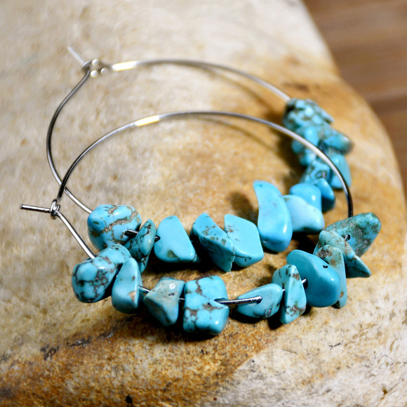 Vintage Style Resin  Turquoise Earrings - Picture 1 of 2